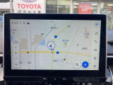 大型モニターで、使いやすいトヨタ純正Tコネクト対応ディスプレイオーディオを装着!フルセグTV/Bluetooth/USBなどに対応しております。