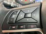 ステアリングスイッチで、オーディオ操作、メーター内の情報の切り替えが可能に!わき見運転をせずに、快適な運転が出来ますよ♪