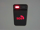 SOSコール 急病時や危険を感じた時SOSコールスイッチを押すと、専門のオペレーターに繋がって、警察や救急車への連携サポートしてくれます。(別途登録費用がかかります)