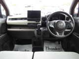 運転席と助手席にシートヒーターを装備。2段階での温度調整が可能です。これからの季節エアコンよりはやく温まるシートヒーターは重宝しますよ。