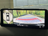 【360°ビューモニター】専用のカメラにより、上から見下ろしたような視点で360度クルマの周囲を確認することができます☆死角部分も確認しやすく、狭い場所での切り返しや駐車もスムーズに行えます。