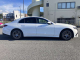 美しく輝くポーラーホワイトのボディーカラーも大きな魅力の一つです。