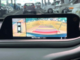 【360°ビューモニター】専用のカメラにより、上から見下ろしたような視点で360度クルマの周囲を確認することができます☆死角部分も確認しやすく、狭い場所での切り返しや駐車もスムーズに行えます。