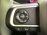 【ステアリングスイッチ】運転中、前方から目線をそらすことなく、オーディオ等の操作が可能な便利機能!安心&快適なドライブを演出してくれます♪