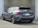 BMW認定中古車は、ドイツ本社と同様の教育・訓練を受けたBMW専門のメカニックが100項目以上のポイントを徹底的にチェックし、整備したうえでご納車させていただきます。