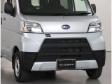 お車は展示前にルームクリーニングと除菌を実施!展示中もシート、ハンドル、シフトにはビニールと足元にはマットを敷いて展示してあります!!