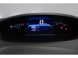 メーターも見易いレイアウトなので安心ドライブをサポートします☆