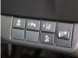 『1台』のお車に対して、こだわって仕入れを行っております。オプション装備装着車となります!