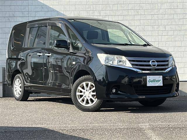 セレナ 2.0 X 4WD 4WD 修復歴無し