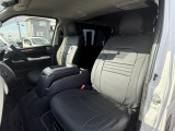 自社認証工場を完備しておりますので、納車前の車検・整備や、アフターメンテナスもばっちりですので、安心して当社にお任せ下さい。また、当社にて車輌ご成約のお客様はオイル交換永久無料のサービス付きです!また