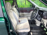運転席シート廻りは使用感も少なく、良好な状態となっています。丁寧に使われていたことがよくわかりますね。