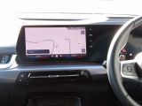 ◆iDriveを装備。操作系統をディスプレイから独立させることで、人間工学に基づいた最適な運転環境を実現しております。◆