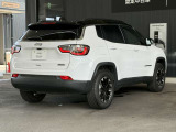 Jeepの認定中古車は、 その名の通り、真の歓びをお届けするエキスパートです