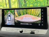 【アラウンドビューモニター】専用のカメラにより、上から見下ろしたような視点で360度クルマの周囲を確認することができます☆死角部分も確認しやすく、狭い場所での切り返しや駐車もスムーズに行えます。