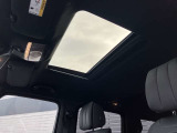 当社の車両は検査員による厳格な検査を行います!機関系はもちろん、骨格部位修復歴や外板パネルの交換歴・板金塗装歴などを十分に確認した上で、基準に達した車両のみを取り扱います!!