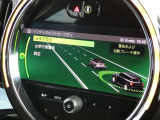 衝突被害軽減ブレーキ搭載!衝突の可能性がある場合、警告音が鳴り、ブレーキが作動します!