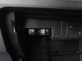 各モデルの情報がインプットされた専用テスターで過去の細かな不具合を確認し、モデルの各部位ごとに専用スペシャルツールを用いて整備します。
