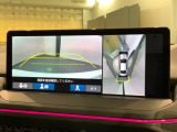 全方位モニターがついています! 車の周囲を360°安全確認できるので、普段の駐車はもちろんの事、縦列駐車や幅寄せの際にも活躍してくれますよ。