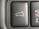【パワーバックドア】スマートキーや運転席のボタンを押すだけでリアゲートが自動で開閉します!荷物を持っている時や、高い位置にあるバックドアを閉める際に便利な機能です♪