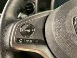 【ステアリングリモコン】ステアリングにオーディオ調節可能なスイッチが装備されていますので運転中でも視線をそらさずにオーディオの調節が可能です!