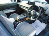 運転のしやすいシート設計になっています。