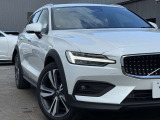◆ヘッドライト/VOLVOの代名詞ともいえるTシェイプのライトは、北欧神話のトールハンマーをイメージした意匠です