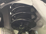 お車を安心してお乗りいただく為には、足回りの定期点検が欠かせません。サービスサポート(有償保証)では無料点検もご提供しており、安心のカーライフをお過ごしいただけるサポート体制が整っています。