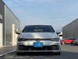 一目でVolkswagenとわかる顔です!