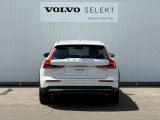 ◆バック/万が一を考え、安全性を重視する方に選ばれているVOLVO車。ドアを開閉するとその重み・厚みに驚くはず