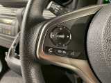 【ステアリングリモコン】ステアリングにオーディオ調節可能なスイッチが装備されていますので運転中でも視線をそらさずにオーディオの調節が可能です!