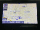 純正ナビを装備。タッチパネル式で使いやすく、お出かけもラクラクです。