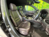 運転席シート廻りは使用感も少なく、良好な状態となっています。丁寧に使われていたことがよくわかりますね。