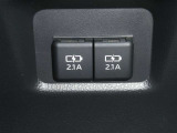 【充電用USB端子】デバイスの充電に便利です。※実際の接続端子は写真で確認or店舗までご気軽にお問合せください♪