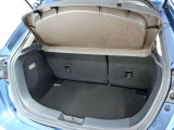 トノカバーがあるので荷物が外から見えません。