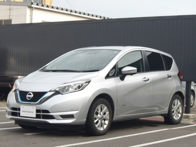 ノート 1.2 e-POWER X FOUR 4WD 