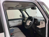 たとえばダイハツのお店にある、たくさんのスマアシ搭載車は、正常に作動する事をしっかり確認します。