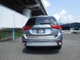 アウトランダー 2.4 24G 4WD 