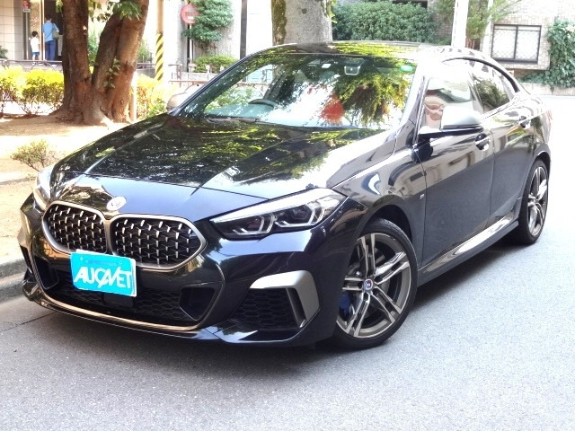 2シリーズグランクーペM235i xドライブ 4WD