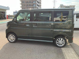 【車両状態証明書】スズキ代理店の認定検査員が、内・外装、修復歴の有無を厳正にチェックし、車両状態を評価します。車両の総合評価点は10段階で表示しています。