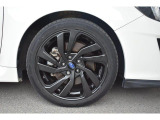 純正18インチアルミホイール付タイヤサイズは225/45R18