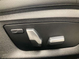 長時間の運転でも疲れにくく、オーナー様の事だけを考えて作成したBMWならではのとっておきのシートです。