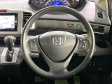 【クルーズコントロール】高速道路もラクラク走行。アクセルを離しても一定速度で走行ができ、長距離運転時の負担を軽減!加速・減速も簡単なスイッチ操作で調整できます。