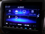 CD、DVD、Bluetooth、AM、FM、スマートフォン接続ができます。