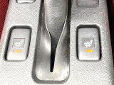 【シートヒーター】寒い日に重宝するシートヒーター!エアコンより早く温まってくれるので寒がりの人も安心ですね♪エアコンの温風は乾燥するから苦手、という方にもをおすすめです。