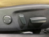 【パワーシート】スイッチ一つで簡単にシートの微調整が可能!電動だから力もいりません!快適なシートポジションにセットして、快適なドライブをお楽しみください。