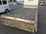 【荷台】広々としたフラットな荷台は余裕たっぷりの積載量で!