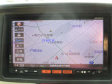 簡単操作の日産純正メモリーナビ搭載!初めての場所、知らない道も安心♪純正なので車と同じ保証対象なのも嬉しいポイントです。(MM318D-A)