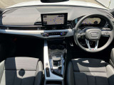 インテリアはブラックを基調とした内装になっております。飽きの来ないドイツ車らしい内装です。