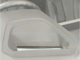 【BMWミラー】視認性の高いスタイリッシュなミラー。自動防眩機能も付いており夜間のドライビングをサポートします。