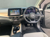 大きなガラスで視界が良く運転しやすいです